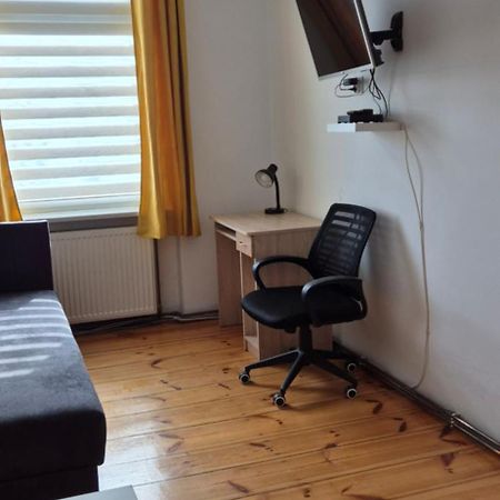 Hostel Tulip - Pokoj Jednoosobowy Nr 3 Ze Wspolna Lazienka I Kuchnia Szczecin Luaran gambar