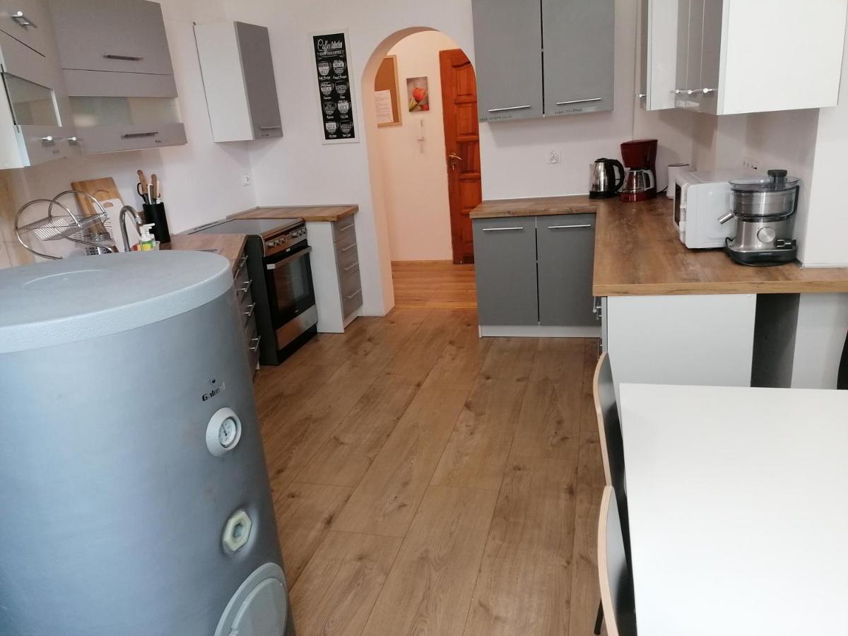 Hostel Tulip - Pokoj Jednoosobowy Nr 3 Ze Wspolna Lazienka I Kuchnia Szczecin Luaran gambar