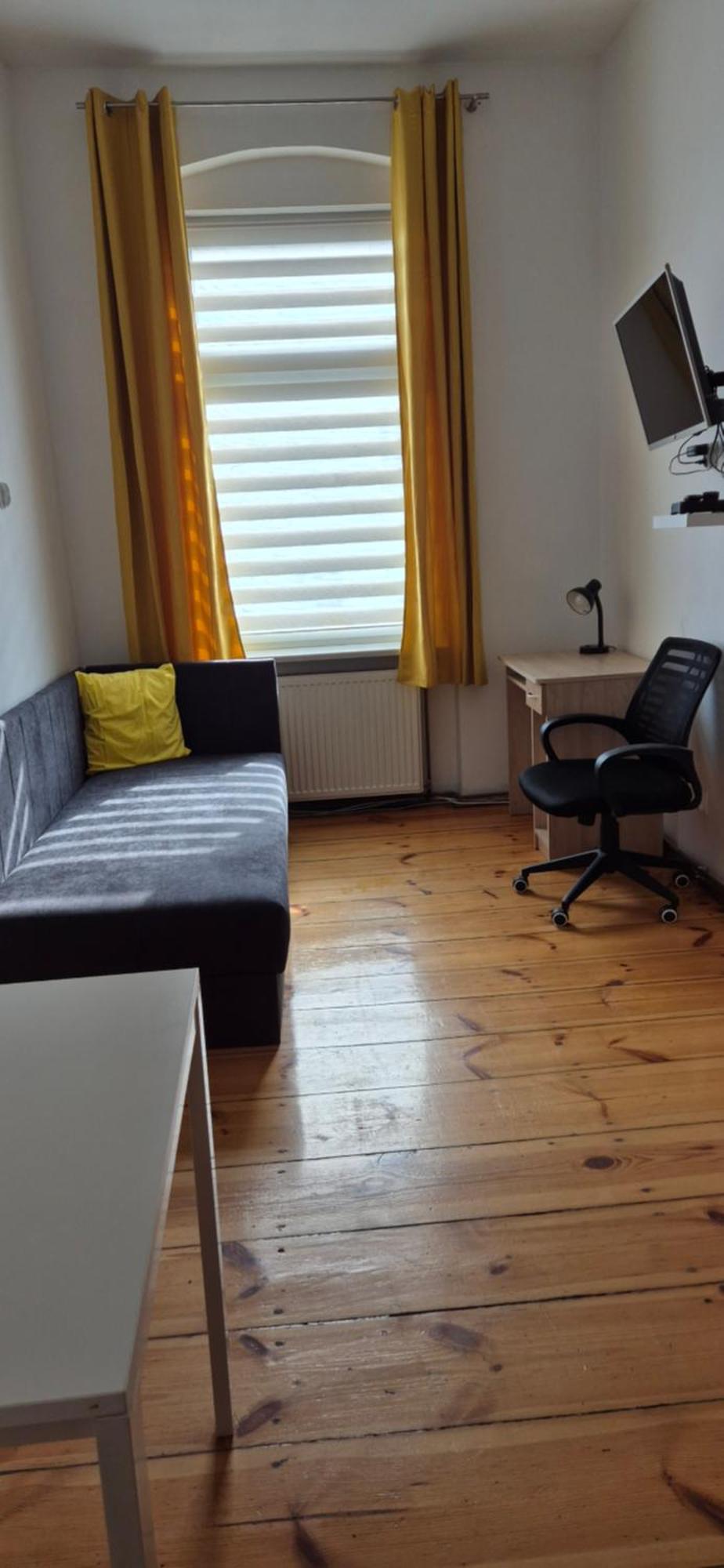 Hostel Tulip - Pokoj Jednoosobowy Nr 3 Ze Wspolna Lazienka I Kuchnia Szczecin Luaran gambar